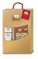 NOUGAT-TANNENBAUM Nougat Christmas tree BUNTER TELLER Christmas selection N O U G AT & WEIN 200 g