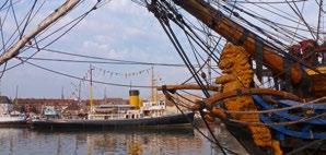 Die Besucher des Seestadtfests können unsere Schiffe von der Brücke bis