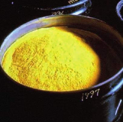 Was heißt Uran anreichern? Stahlfässer und Stahlzylinder Für die meisten Anwendungen muss yellow cake weiter verarbeitet werden.