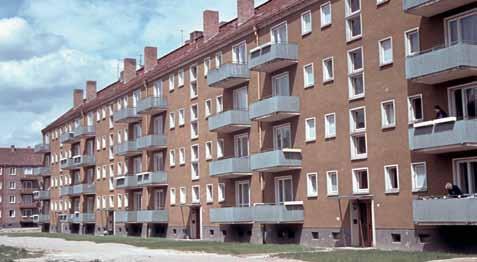 Bemerkenswert ist, dass die neu entstandenen Straßen im Hanseviertel auch Namen westdeutscher Hansestädte trugen. Bremer Straße 4 bis 10, auf jeder Etage befinden sich 3 2-Raumwohnungen.