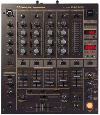 DJ Mischpulte DJ Mixing Consoles DJ Mixer Pioneer DJM 600 S 3005 4 Channels: Channel EQ 3 Band EQ Range -26 ~ +12nbsp;dB Level MeterType Individuell Level Meter Size 15 Segment Input: CD/LINE Input 5