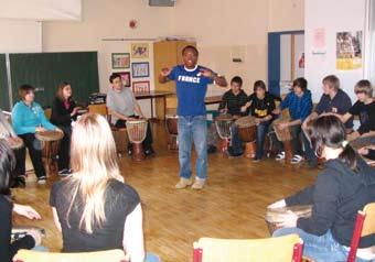 Das Jugendreferat der Stadt Bruck an der Mur bietet in Kooperation mit der ARGE Jugend gegen Gewalt und Rassismus einen bunten Mix an