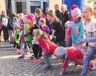 Spreewaldmarathon teil. Der jüngste Teilnehmer war vier Jahre alt. Trotz mäßigem Wetter waren alle Kinder hoch motiviert.