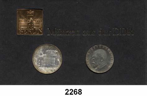 ...Prägefrisch 50,- 2268 750 Jahre Berlin 5 Mark 1968 Robert Koch und 10 Mark 1986 Charité.