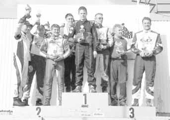 Theo Hey siegte im ersten Lauf der 125iger Old Boys vor den beiden MTC-Fahrern Michael Schmidt und Alexander Weber.