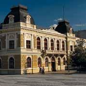 sk Wissen Sie, dass in dem ehemaligen Rathaus Gebäude heutzutage das Informationszentrum NISYS und das Nitraer Museum