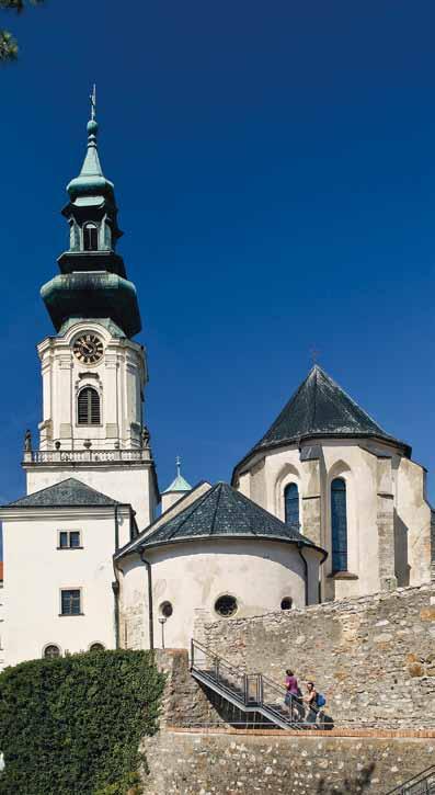 In Nitra hat gesiedelt der wohl bekannteste Fürst Pribina, der erbaute die erste bekannte christliche Kirche der Slowakei (828).