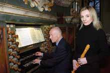 Glös ist Organist in Angermünde, Leiter der Orgelakademie Uckermark-Westpommern und gastiert im In- und Ausland. Katharina Glös ist Blockflötistin in Berlin und bringt Werke von J. S.