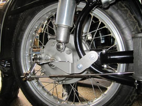 Rahmen des Motorrads schwarz oder braun-minus