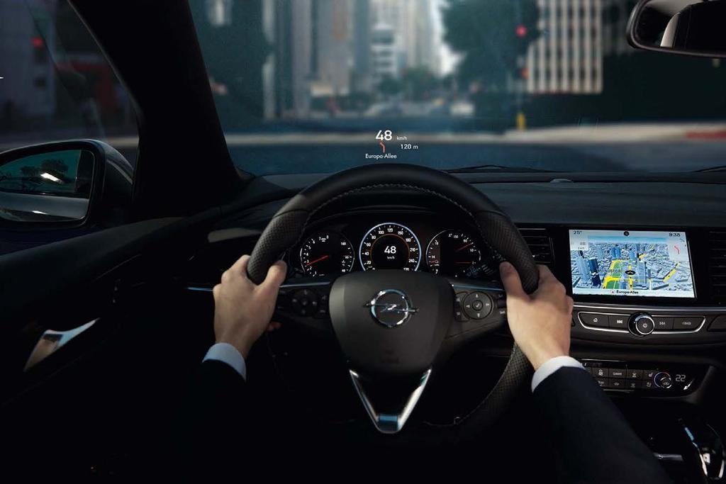 Die Opel Fahrerassistenzsysteme nutzen ausgereiftes Radar, Kameras und Sensoren, um die Strasse vor, hinter und neben dem Auto zu scannen. Rückfahr-Assistent 1.