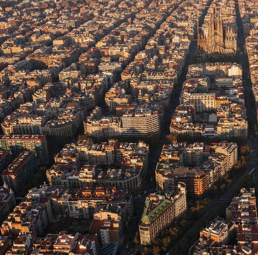CREATED IN BARCELONA Fühlen Sie unseren Herzschlag. Barcelona ist unsere DNA. Eine Stadt, in der Kunst, Design und Kreativität den Ton angeben.