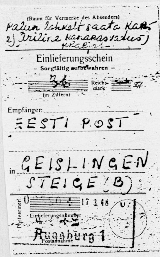 Die Rückseite des Einlieferungsscheins der Postanweisung aus Augsburg trägt Marke und Stempel des Baltenlagers Augsburg-Hochfeld vom gleichen Tage, dem 17.03.