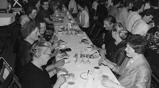 26 Schützenbruderschaft St. Katharina Berg und Tal e.v. 1957 Am 14. April 1957 fand die Generalversammlung statt. Der Verein zählt nun 86 Mitglieder.