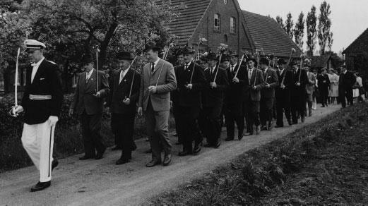 28 Schützenbruderschaft St. Katharina Berg und Tal e.v. 1959 Die Schützenbrüder arbeiteten unermütlich an dem weiteren Aufbau Ihres Vereins.