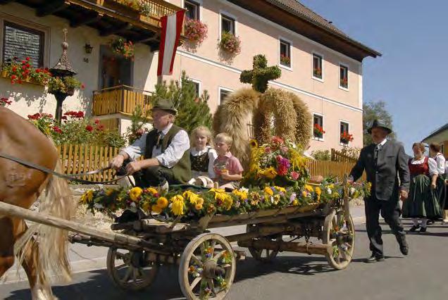 Wenn s herbstelt im UNESCO Biosphärenpark Salzburger Lungau Bauernherbst im Lungau im Süden des Salzburgs heißt landestypische Feste miteinander feiern, Lungauer Schmankerl genießen und Brauchtum