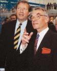 Zwei Hanseaten unter sich: Mit Altbundeskanzler Helmut Schmidt im Werk Radebeul im März 2000 Frühes Training: Der spätere drupa- Präsident Dr.