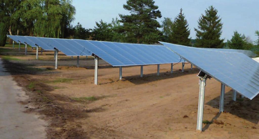 Solarpark auf dem Gelände der Kläranlage Parchim STROM DURCH DIE SONNE Wie die Stadtwerke alternative Energiekonzepte ausbauen und so dazu beitragen, Umwelt und Klima zu schützen.