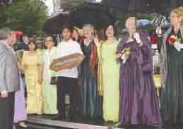 : 30 Jahre Goldhaubengruppe Golling Festgottesdienst in der Pfarrkirche und anschließend Walzer-Matinee der Wiener Philharmoniker im Hof auf der Burg Golling 20.09.