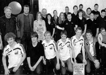Die Wochenzeitung WOM und die Sparkasse Hochrhein riefen zur Abstimmung zur Mannschaft des Jahres auf. Unsere U19 Mannschaft des FC Rot-Weiß Weilheim stellte sich zur Wahl und belegte Platz 3.