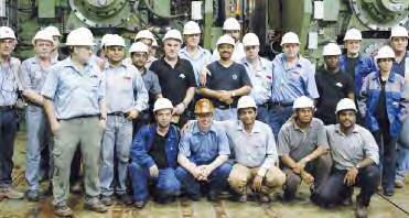 Die Anlage des indischen Stahlherstellers verfügt als erste CSP -Anlage weltweit über drei Gießstränge. Erste 3-Strang-CSP -Anlage der Welt Unser Inbetriebnahmeteam.