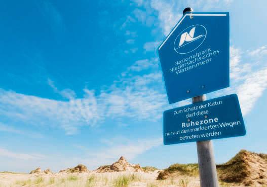 Schlaglichter und Impressionen Die Dünenlandschaft auf Norderney ist in verschiedene Schutzzonen eingeteilt Halten Sie Hunde immer an der kurzen Leine.