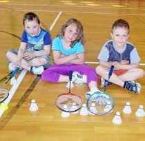 Sonderausgabe Sektion Badminton Freizeitgruppe 2014 Anfänger 2012 Badminton ist ein Sport für jedes Alter und jede Jahreszeit.