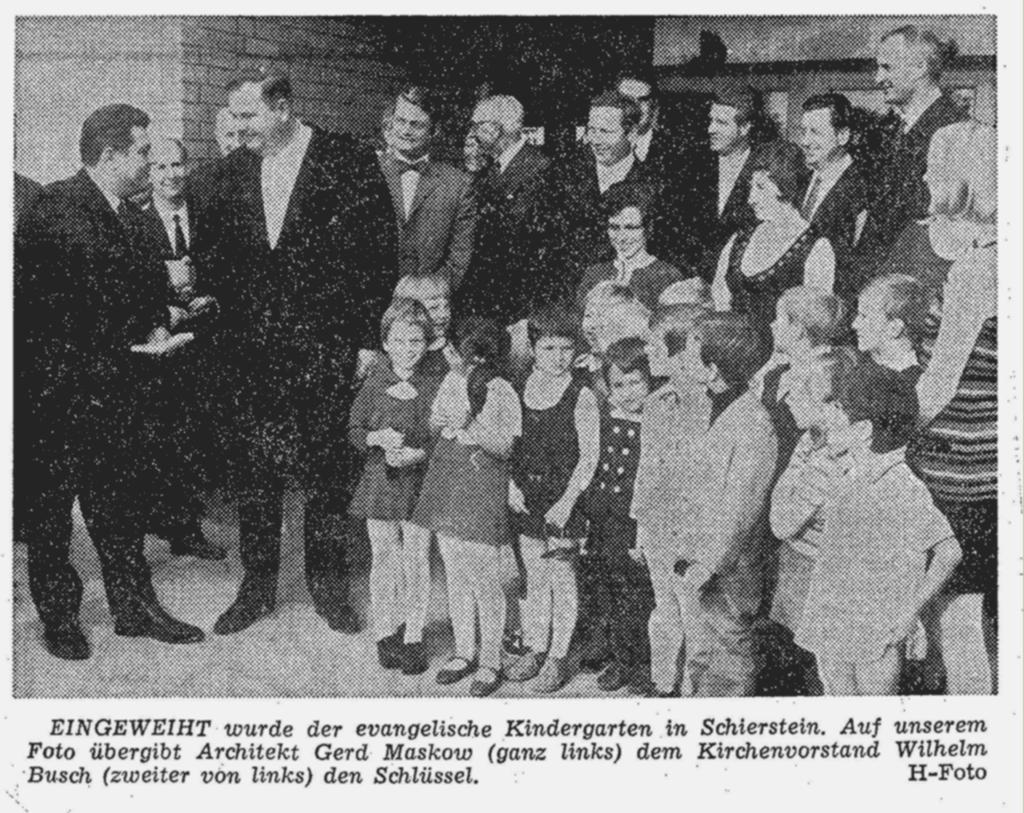CHRONIK DER GEMEINDE Der Kindergarten BAU UND ERÖFFNUNG Kinder in guter Obhut so lautete der Titel eines Artikels aus den Lokalnachrichten im Wiesbadener Kurier vom 04.10.1969.