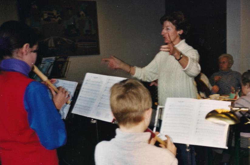 Musikalische Früherziehung Gemeindefest 2003 Schon 1973 wurde eine Musikschule gegründet.