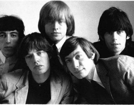 spielte. Die Stones begannen sich in den 70ern mehr auf Nebenprojekte zu konzentrieren, wobei Bill Wymann und Ronnie Wood regelmäßig Soloalben veröffentlichten.