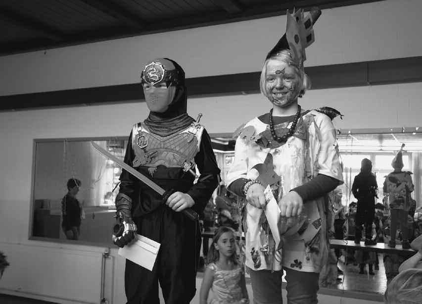 J U G E N D A R B E I T Kinderfasching Mit einer ausgelassenen Kinder-Party starteten die Karnevalstage am Faschingsfreitag für Kindergarten- und Grundschulkinder im Vereinshaus des KSV Klein-Karben