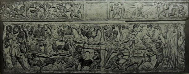 Abb. 72 Città del Vaticano, Museo Pio Cristiano, Friessarkophag mit bukolischer Szene und Orantin vor Parapetasma (Rep 1, 2) (nach F. W. DEICHMANN [Hg.], Repertorium 1, 3-4 Taf.