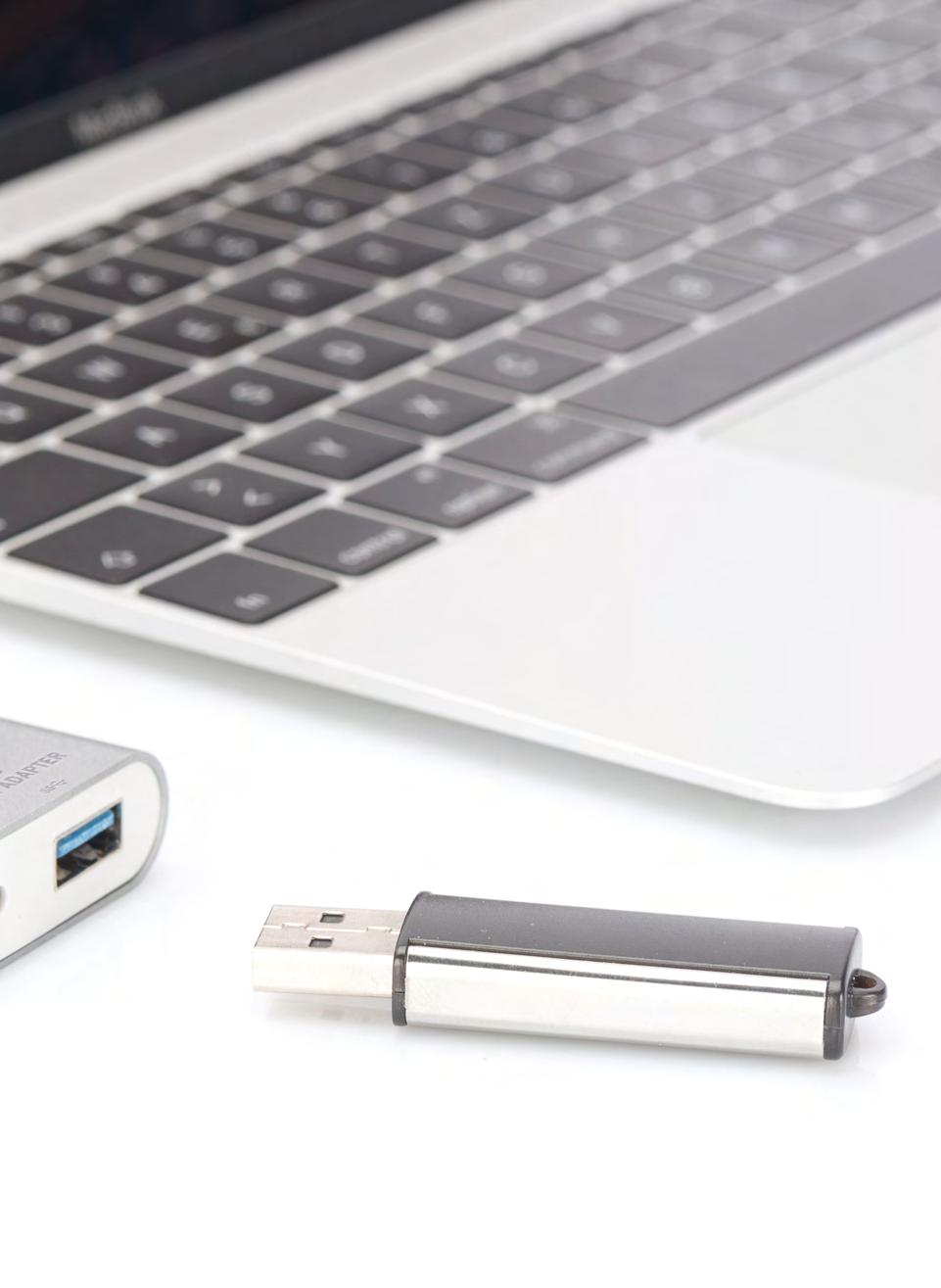 USB Typ C - der neue Standard der USB-Stecker der Zukunft Der USB Typ C Stecker erleichtert in vielerlei Hinsicht die Handhabung von Kabeln.