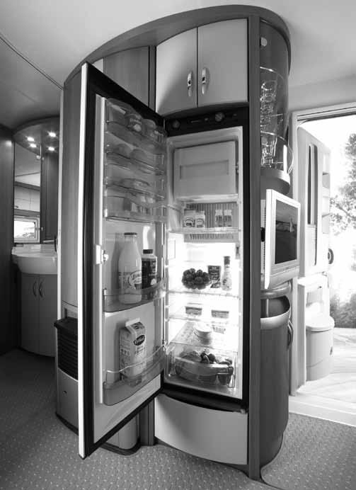 Setzen Sie den Kühlschrank mindestens 12 h vor der Bestückung in Betrieb und lagern Sie möglichst nur vorgekühlte Ware ein. Betriebsarten Der Kühlschrank kann auf drei Arten betrieben werden.