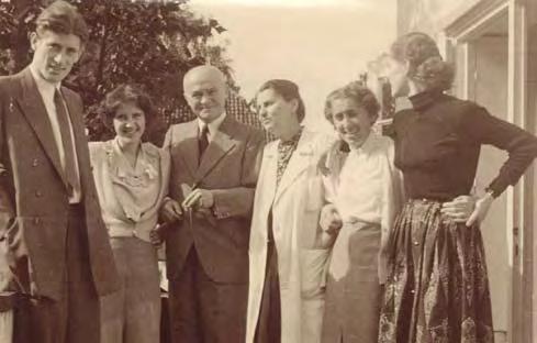 Julius Schreck und Familie im Jahr 1951 Quelle: Nachlass Schreck 46 Schreck war insofern ein Individualist, und hier findet sich sicher auch eine Ursache für seine unangepasste Haltung und seine