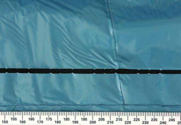 Einzelspuren Abb. 6: Blausäcke Anhand der Bruchkanten von Passstücken kann der Nachweis erbracht werden, dass zwei oder mehrere Teile ursprünglich zusammengehört haben.