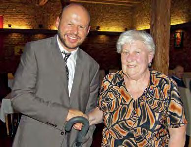 Von 1960 bis Christa Wöhler mit Vorstandsmitglied Gerhard Blank.