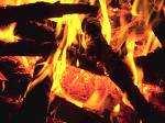 Entstehung von Bränden Vorraussetzungen: Brennbarer Stoff vorhanden (fest,