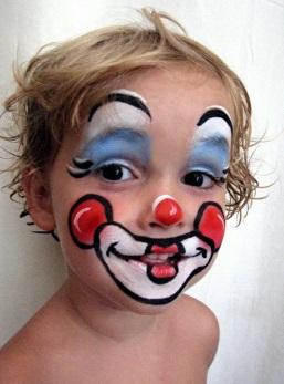 Ob Löwe, Clown oder Seiltänzer-die Kinder lernen ihre eigenen Stärken kennen und finden ihre Rolle. Die Aufführung findet im Rahmen der Karnevalsfeier am Rosenmontag statt.