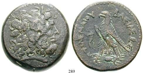 74,73 g. Kopf des Zeus-Ammon r. mit Diadem / Adler l. auf Blitzbündel; Beizeichen SE zwischen den Beinen, Füllhorn im l. Feld. SNG Cop.212.