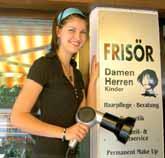 Martina Plangger, langjährige Haarstylistin bei Frisör by Figaro Uno im Hotel Schick, hat vor kurzem auch die Ausbildung zum Visagisten bei MALU WILZ erfolgreich abgeschlossen.