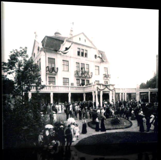 Lebendige Geschichte Am 03.07.1906 um 17 Uhr fand die Eröffnung des Hotel Badehof statt.