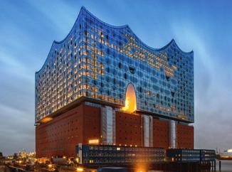 Hamburg Elbphilharmonie mit Konzertbesuch Mit ihrem Flair und maritimen Charme zählt Hamburg zu den schönsten Städten Deutschlands.