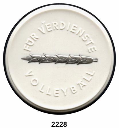 Ministerium für Staatssicherheit - Für. Verdienste "Volleyball". W. 5015.2.?. Im Etui....Prägefrisch 60,- 2229 5024 - Braune Medaille 1970 (63 mm).