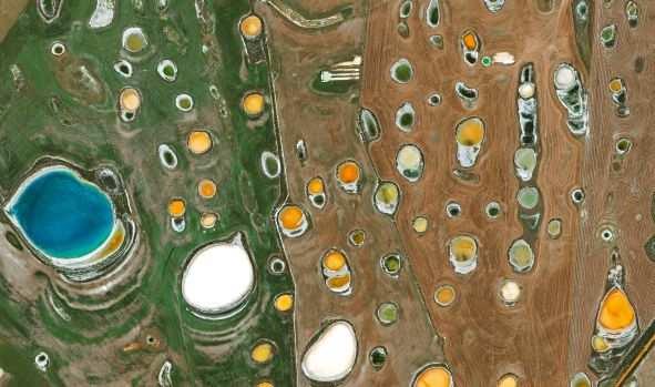 Pressebilder (3/4) Beaumont/Australien: Weite Ackerflächen im Südwesten Australiens sind mit