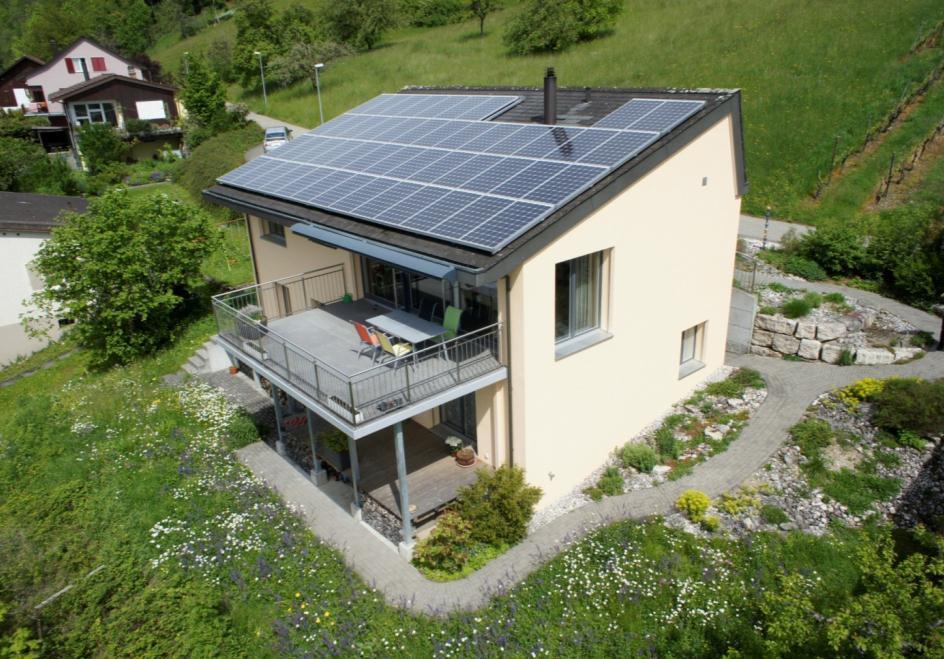 EFH Modernisierung in Küttigen Ertrag aus Photovoltaikanlage 13 440 kwh 287 % Bedarf für Heizung und Warmwasser 2 870 kwh 61 % Bedarf für Komfortlüftung 470