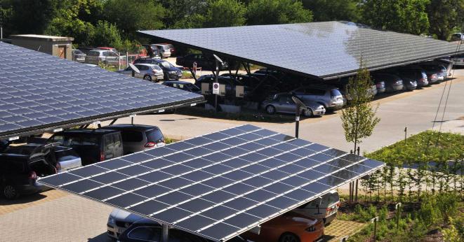Weitere Tätigkeitsfelder im EE-Mix Solare Elektromobilität Entwicklung von solaren Carports zur Parkplatz-Überdachung Leitung eines Konsortiums aus fünf Unternehmen und Instituten zur Entwicklung und