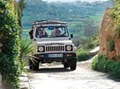 Jeep-Safari Gozo Jeep-Safari (ab/ bis Gozo) Lernen Sie die entlegensten Winkel, die für viele Touristen unerreichbar sind, kennen.