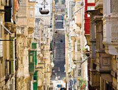 Von den 3 Städten aus haben sie einen fantastischen Blick auf die Festungsanlage Vallettas. Gegen Mittag Rückkehr zum Hotel. Der Nachmittag steht Ihnen zur freien Verfügung.