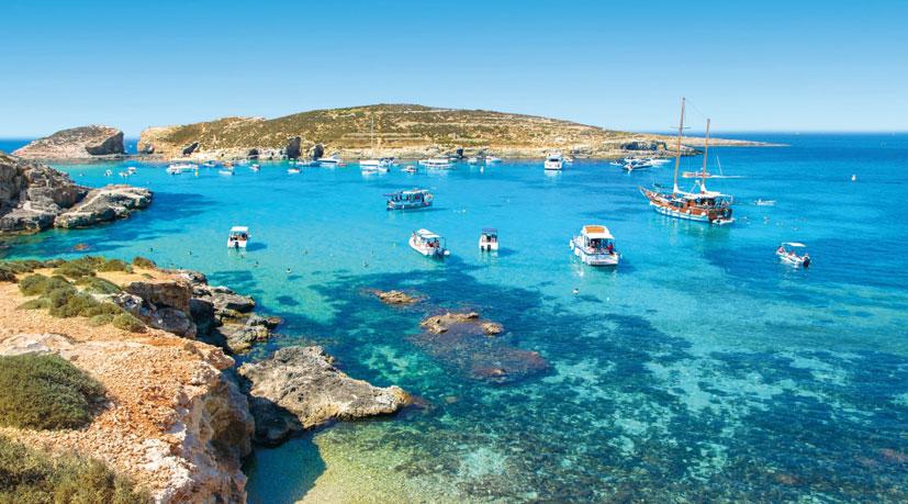Comino Blaue Lagune 8-tägiges Inselerlebnis Malta-Comino 1 Urlaub - 2 Inseln Erleben Sie das Badeparadies Comino und die Hauptinsel Malta in Kombination mit zwei Hotels, die zum Entspannen einladen.