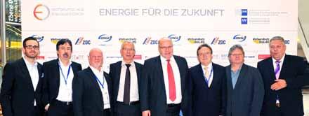 Die Organisatoren mit Peter Altmaier (Mitte) Nachdem im vergangenen Jahr über 300 Teilnehmer aus Politik, Wissenschaft, Energiewirtschaft und Mittelstand nach Leipzig gekommen waren, um über die